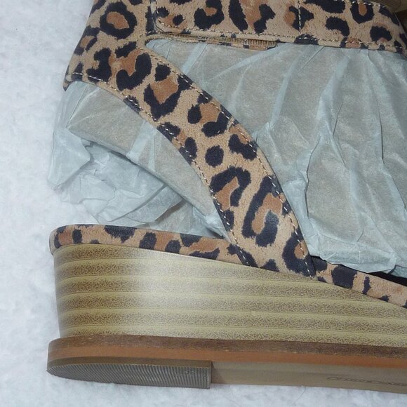 NIB Vince Camuto Resensa Leopard Print Demi Wedge Sandals Size 9W - Picture 4 of 5